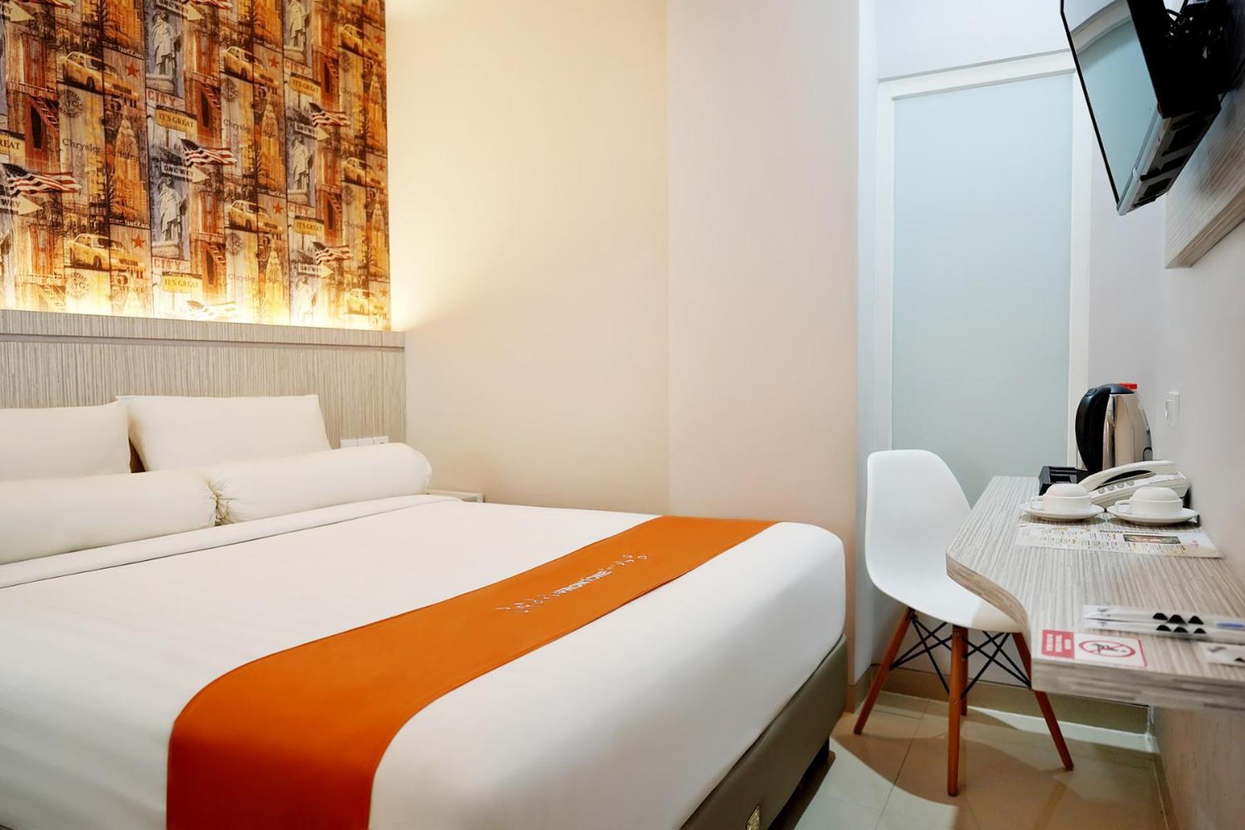 Front One Hotel Sragen Exterior foto